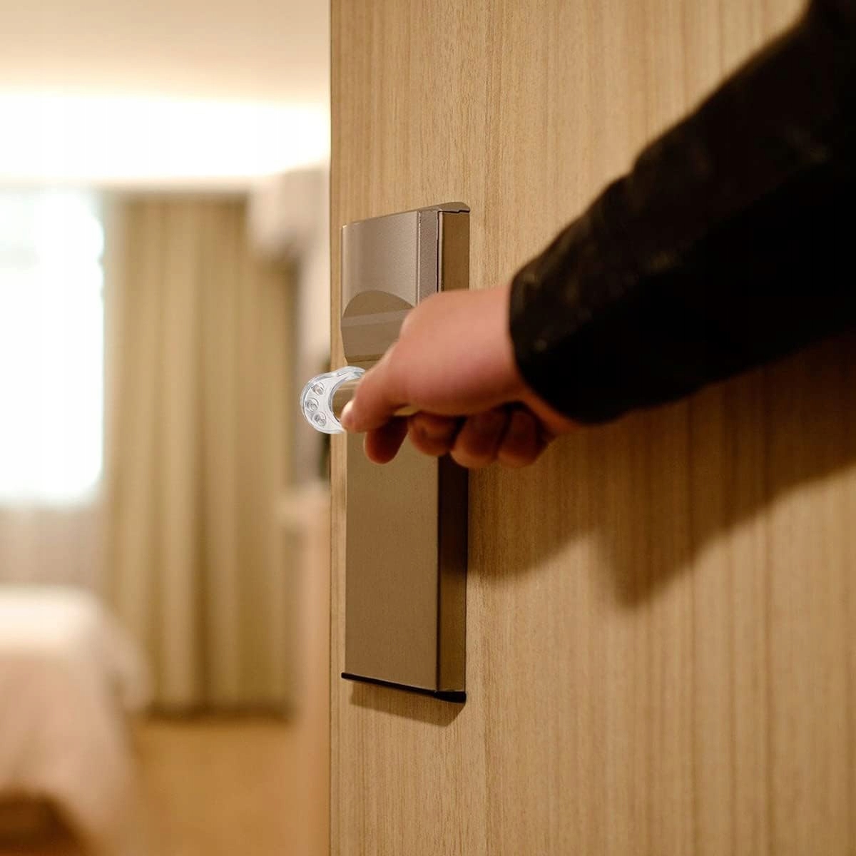 image-1045.jpeg 4 X Odbojnik Ogranicznik Silikonowy Na Klamkę Drzwi Stoper Bezbarwny 4 szt