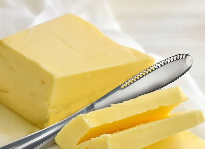 image-533.jpeg Nóż Do Twardego Masła Smarowania Kremu Z Ząbkami Dziurki Dziurkami