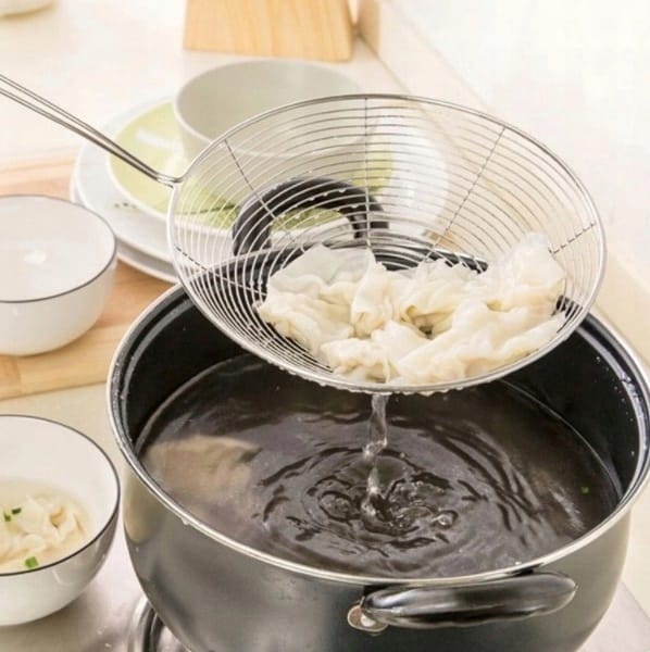 image-652.jpeg Łyżka Cedzakowa Sitko Do Odcedzania Pierogów Frytek Klusek Szumówka