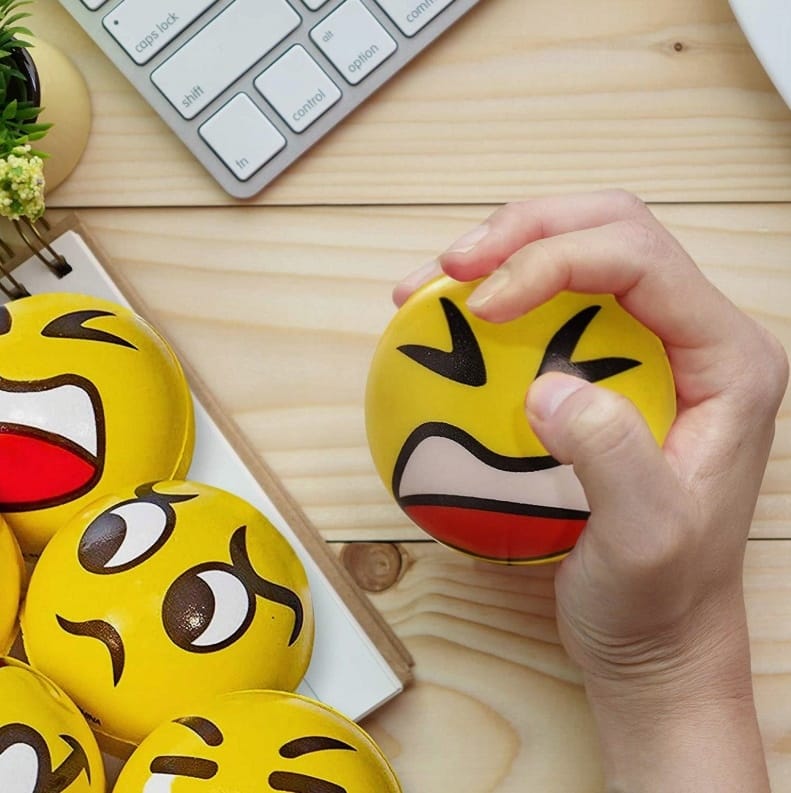 Piłka Piłeczka Piankowa Antystresowa Gniotek Mięka Buźki Emotki Emoji 12szt