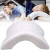 image-10473.jpeg Poduszka Ortopedyczna Z Otworem Na Rękę Do Spania Memory Łukowa Biała