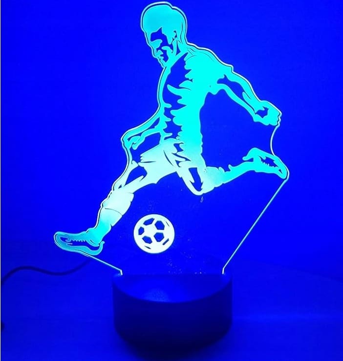 Lampka Nocna Biurkowa Piłkarz Zmieniająca Kolory Futbool Pilot Dla Piłkarza