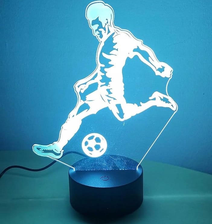 Lampka Nocna Biurkowa Piłkarz Zmieniająca Kolory Futbool Pilot Dla Piłkarza