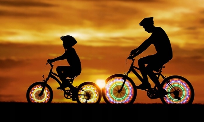 Oświetlenie Kół Na Szprychy Lampka Rowerowa Led Przednia Tylna Kolorowa
