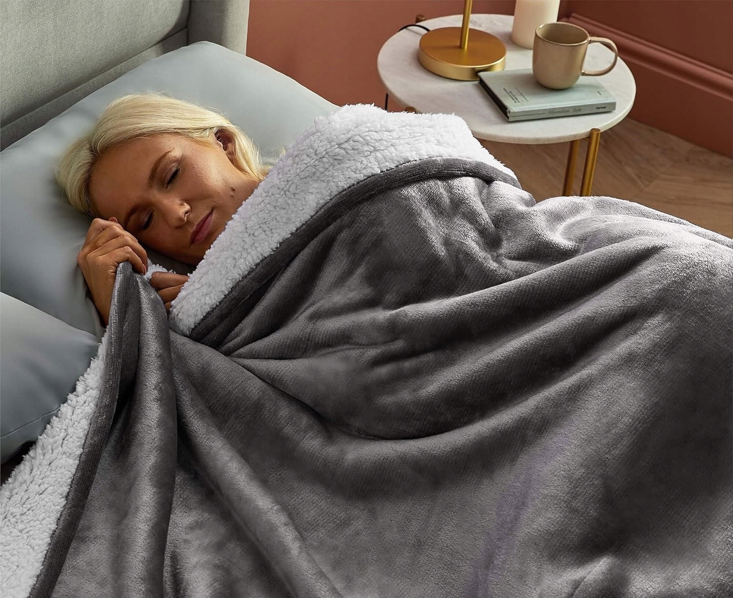 Koc Polarowy Dwustronny 150x200 Baranek Ciepły Zimowy Narzuta Pled Sherpa