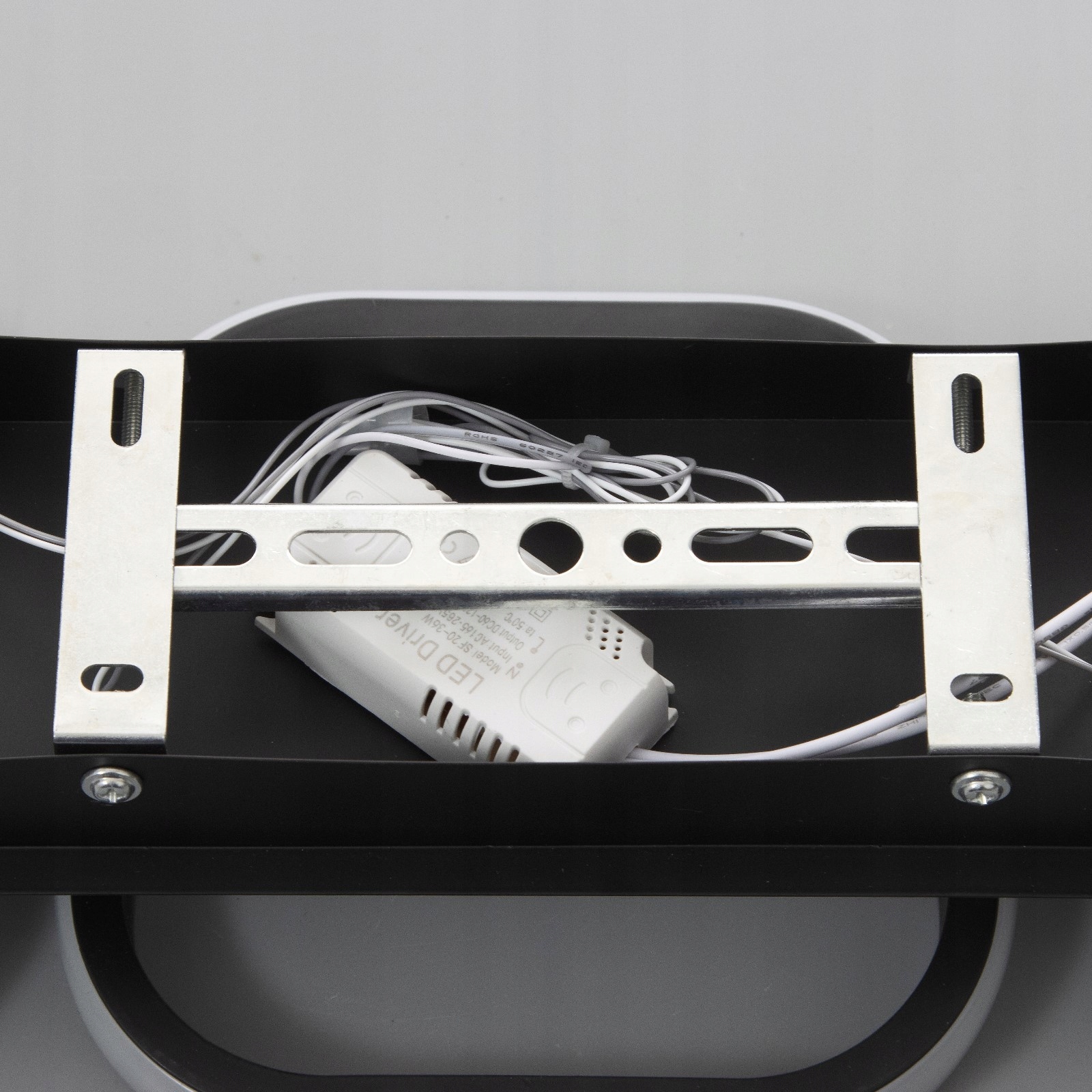 Nowoczesna Lampa Sufitowa Wisząca Led Kwadrat Plafon Żyrandol Modern Czarna