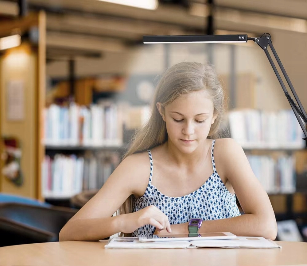 Lampka Biurkowa Led Na Biurko Szkolna Lampa Kreślarska Podstawka Uchwyt 2w1