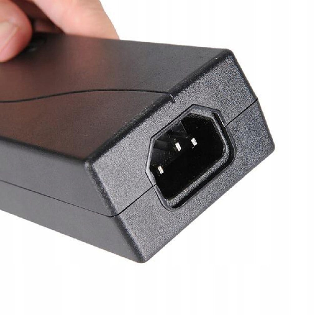 Przetwornica 230v/12v Reduktor Napięcia Zasilacz Przejsciówka Adapter