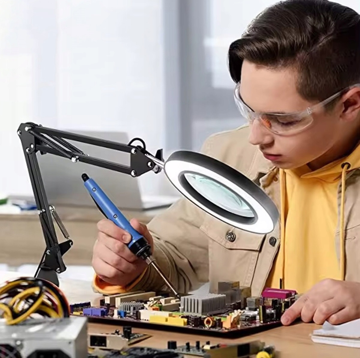 Lampka Biurkowa Led Lampa Kosmetyczna Czarna Lupa Powiększająca Szkło 3x