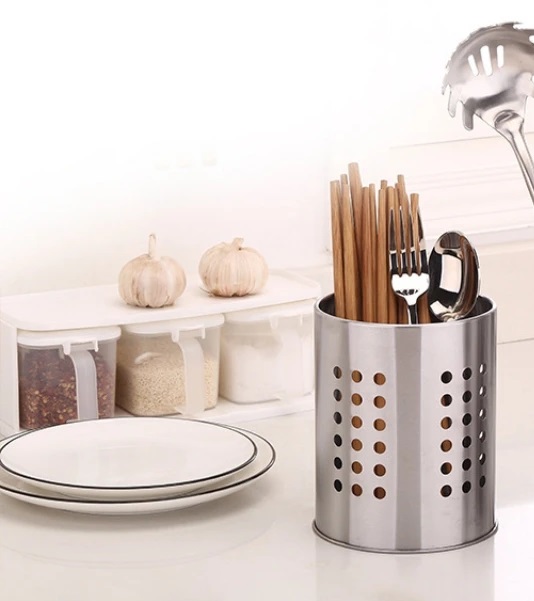 Ociekacz Na Sztućce Noże Łyżki Widelec Pojemnik Metalowy Organizer Srebrny