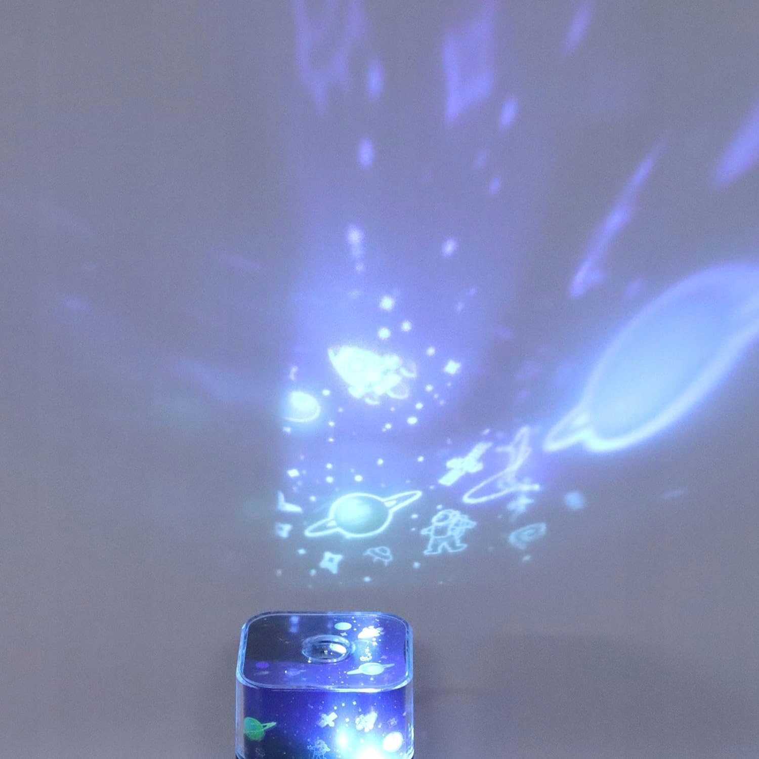 Nawilżacz Powietrza I Projektor Gwiazd 2w1 Dyfuzor Powietrza Aroma