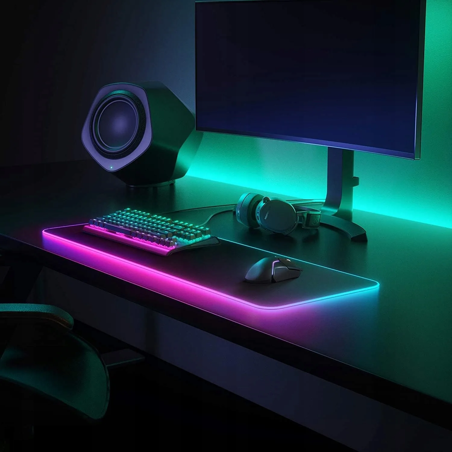image-9425.jpeg Gamingowa Podkładka Pod Myszkę Dla Graczy Podświetlana Led Mata Rgb 80x30