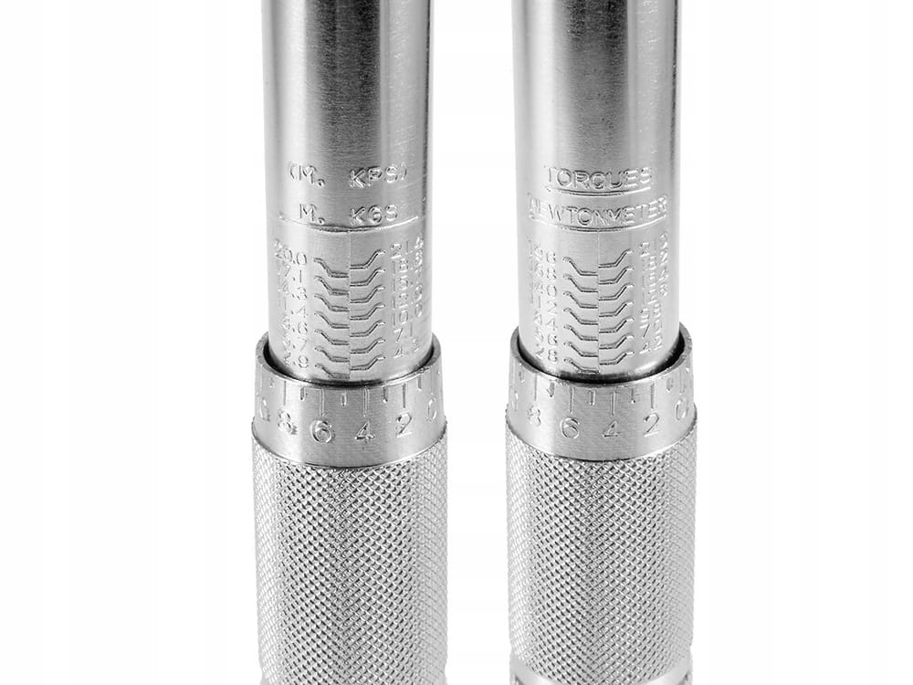 Klucz Dynamometryczny 1/2'' Zestaw 40-210nm W Walizce + 3 Nakładki 17-19-21